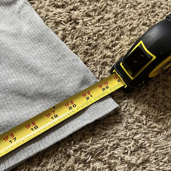 Vintage Ralph Lauren “RL” initials Mens XL gray Lambswool V-Neck Short sleeve - Picture 5 of 5